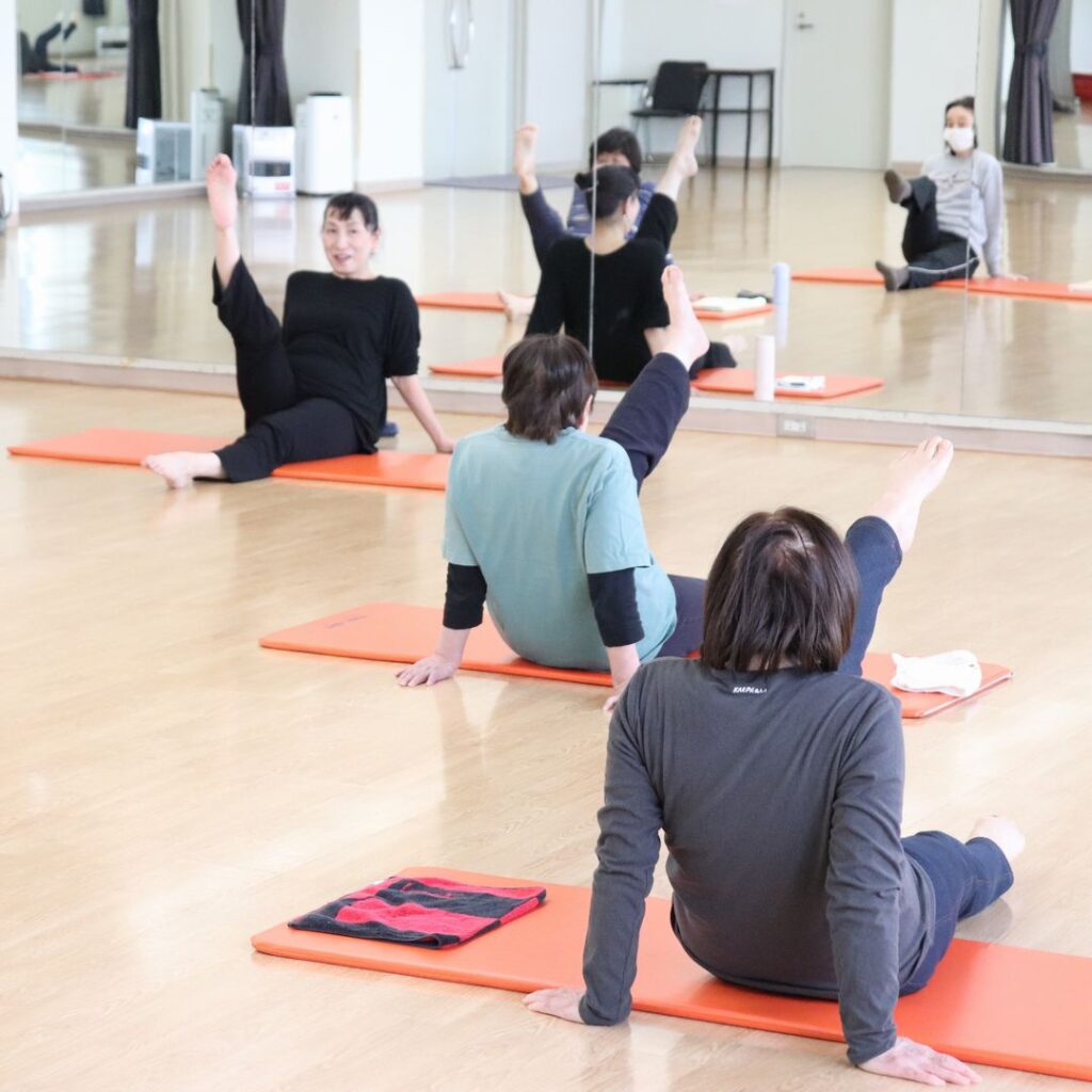 ヨーガ・体操・エアロビクス系講座 – とやま健康生きがいセンター