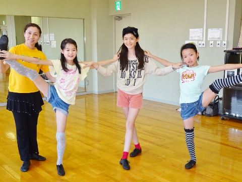 なりきりスタージュニアダンス